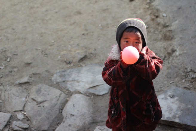 Phurpu Dolmo + her new balloon